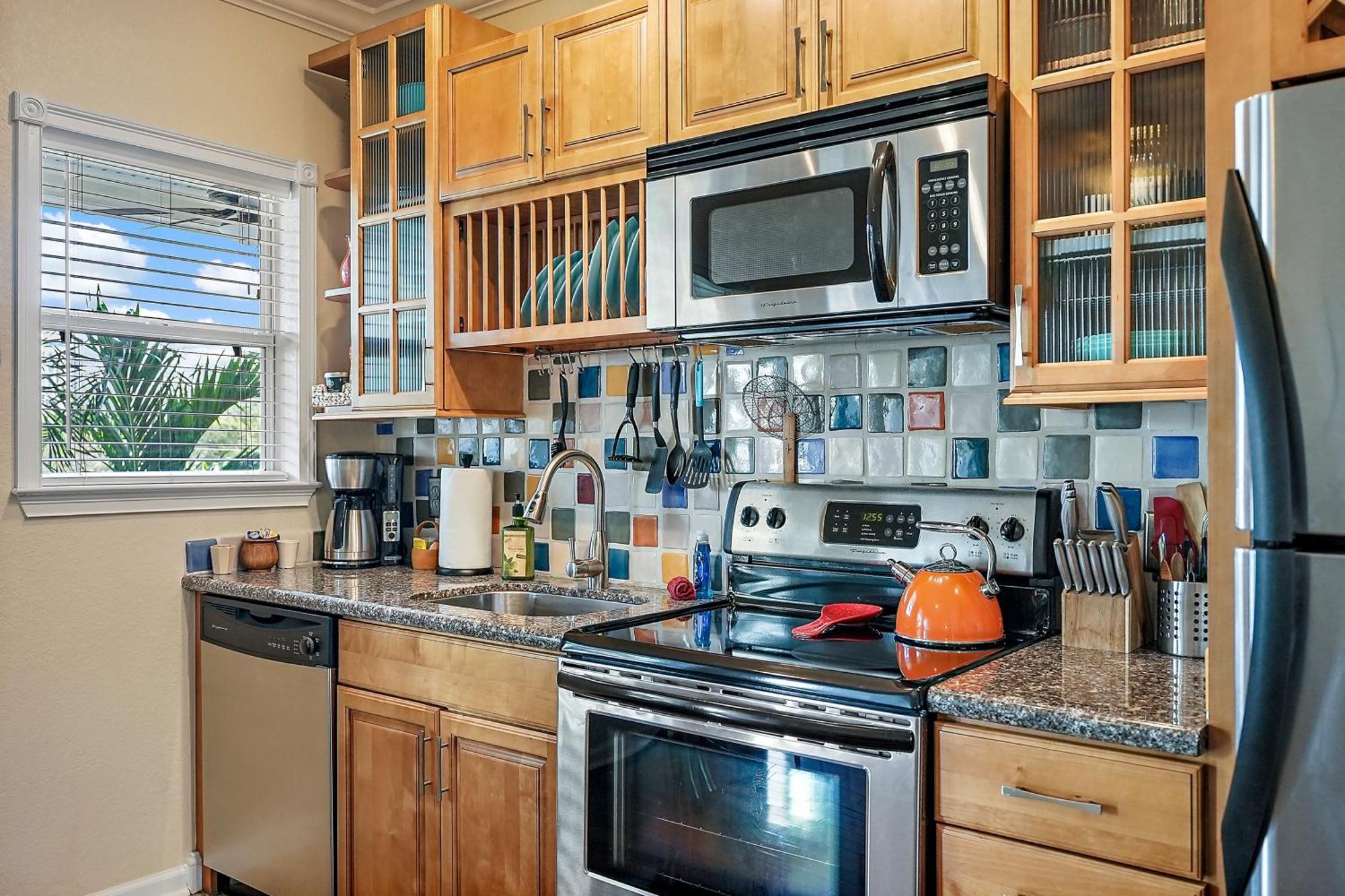 Wine-Dine-Sunshine Cozy Flat In The Heart Of Dtsp Villa Saint Petersburg Eksteriør billede