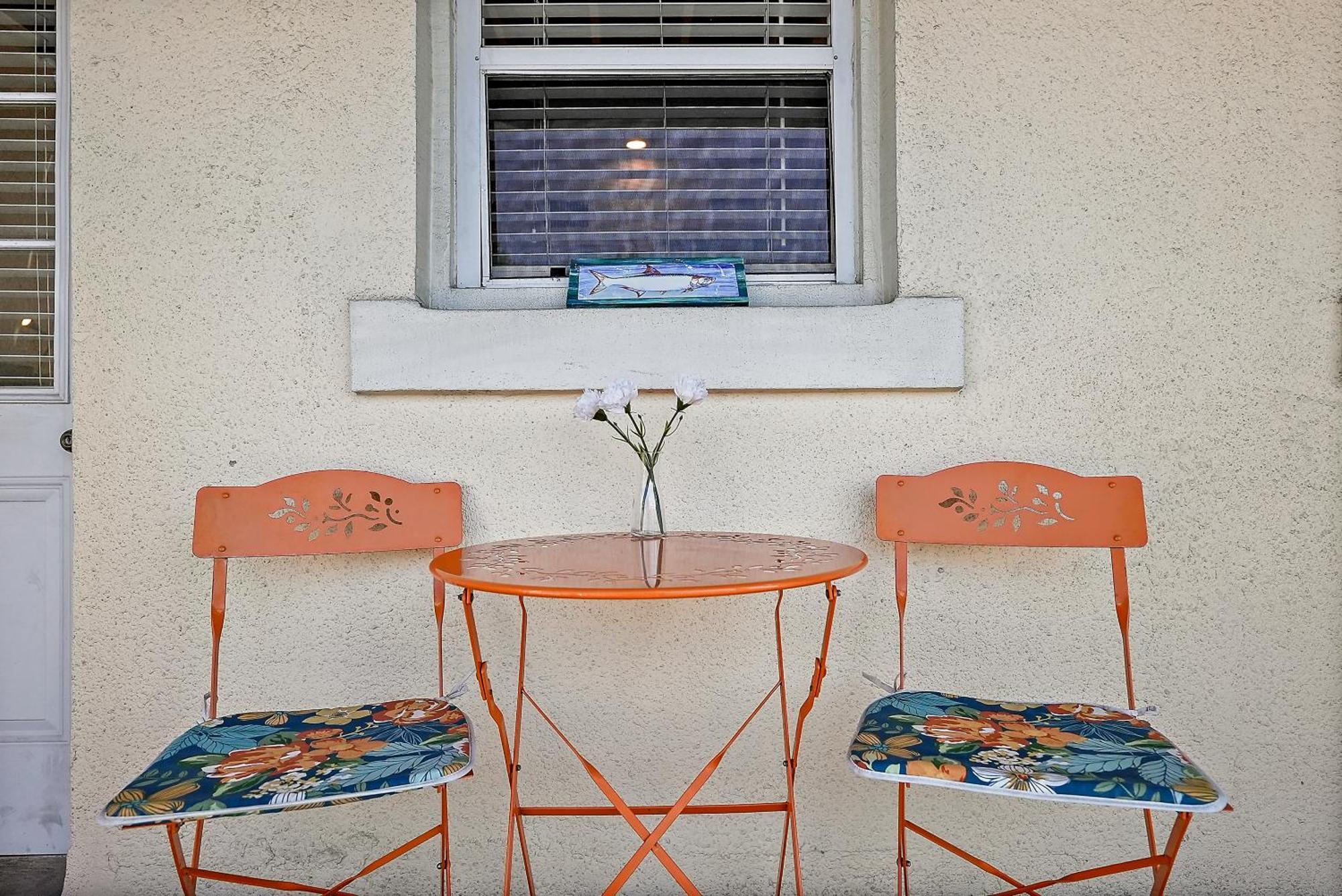 Wine-Dine-Sunshine Cozy Flat In The Heart Of Dtsp Villa Saint Petersburg Eksteriør billede